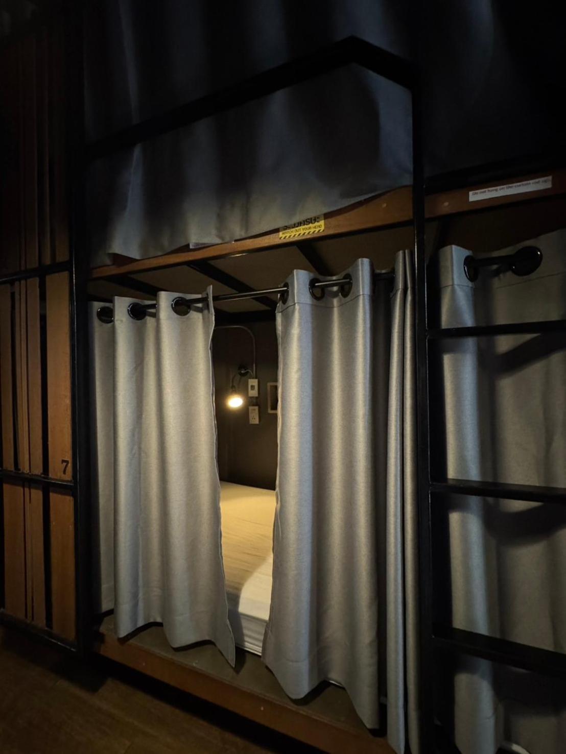 Yaksa Private Hostel Bangkok Kültér fotó
